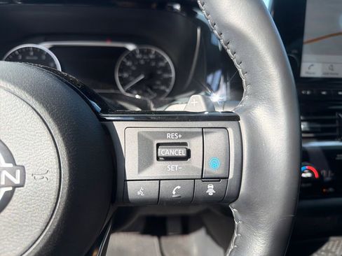 Certified 2024 Nissan Pathfinder SL w/ SL Premium Package image 35