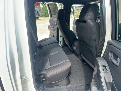 New 2026 Nissan Frontier Pro-X image 17