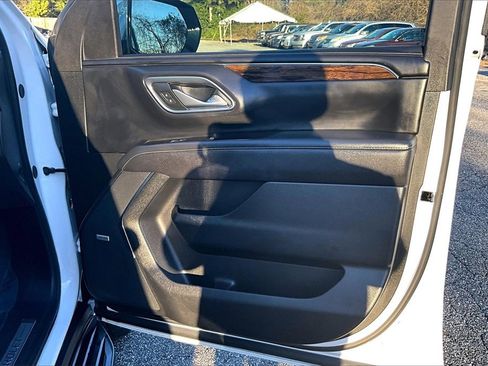 Certified 2023 Chevrolet Suburban Premier image 26