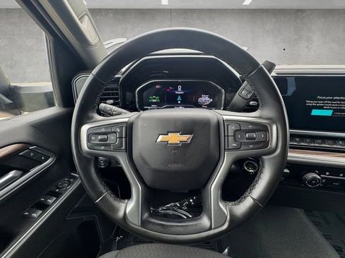 Used 2024 Chevrolet Silverado 2500 LT image 21