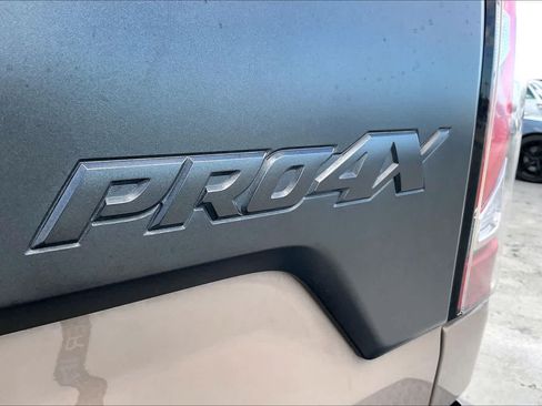 Used 2021 Nissan Titan PRO-4X w/ Pro-4x Convenience Package AWD/4WD image 7
