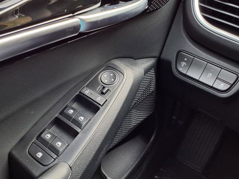 New 2026 Kia Seltos S image 12