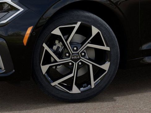 New 2025 Kia K5 EX image 10