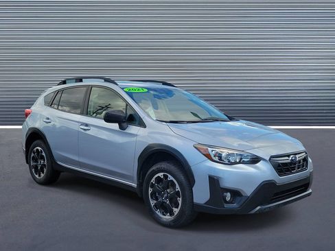 Used 2021 Subaru Crosstrek 2.0i Premium w/ Moonroof Package AWD/4WD image 2