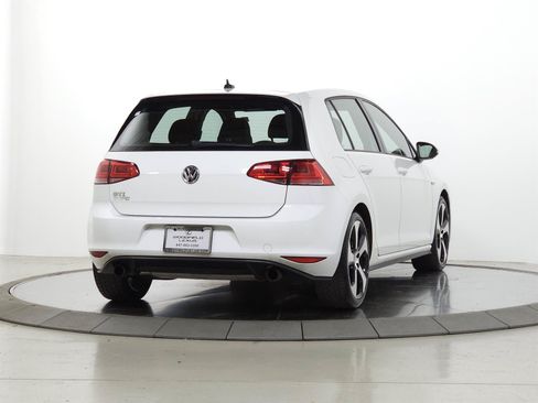 Used 2016 Volkswagen GTI SE FWD image 8