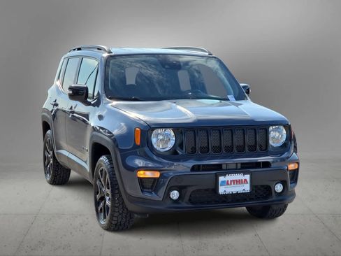 Used 2023 Jeep Renegade Altitude w/ Convenience Group I AWD/4WD image 3