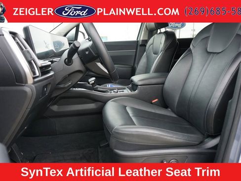 Used 2024 Kia Sorento S FWD image 17