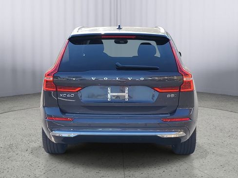 Used 2023 Volvo XC60 B5 Ultimate w/ Climate Package image 5