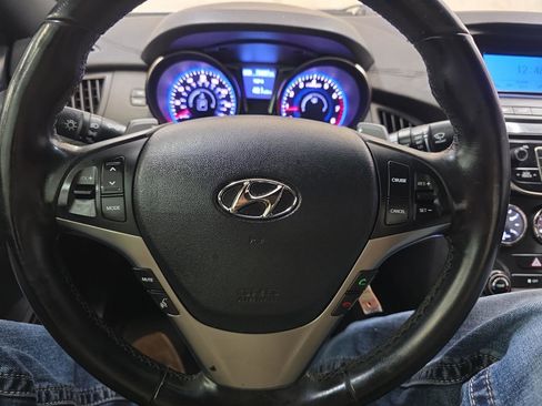 Used 2013 Hyundai Genesis 2.0T image 36