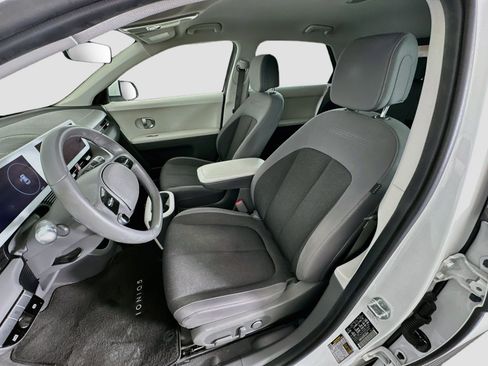 Used 2024 Hyundai Ioniq 5 SE RWD image 13