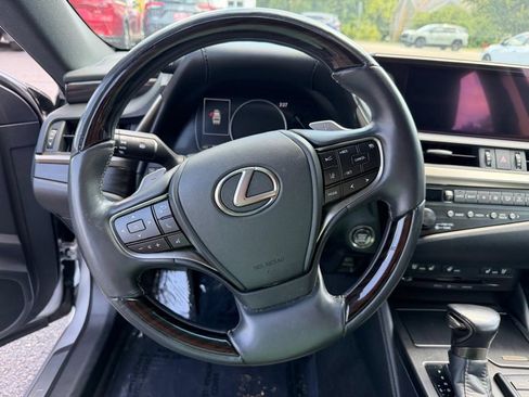 Used 2019 Lexus ES 350 w/ Premium Package FWD image 31