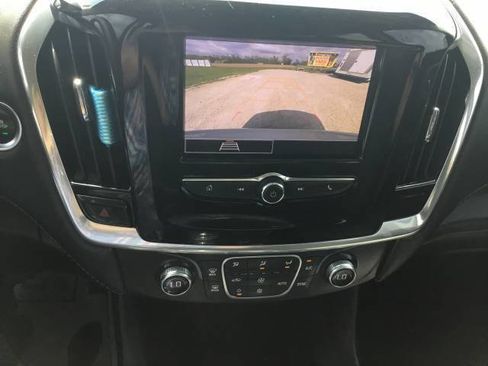 Used 2020 Chevrolet Traverse LS AWD/4WD image 18