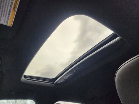 New 2026 Chevrolet Trax RS w/ Sunroof Package FWD image 26