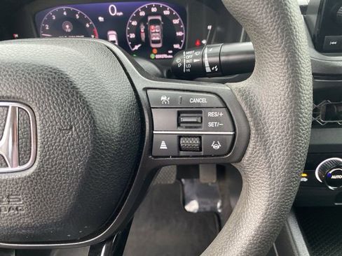 Used 2023 Honda Accord EX image 39