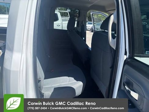 Used 2014 RAM 1500 Classic SLT AWD/4WD image 28