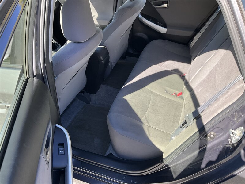 Used 2012 Toyota Prius Two FWD image 12
