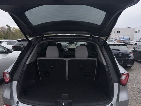 Used 2023 Acura MDX SH-AWD w/ Technology Package image 14
