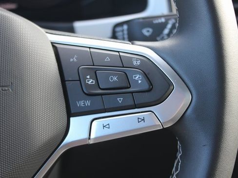 Used 2022 Volkswagen Atlas Cross Sport SEL image 15