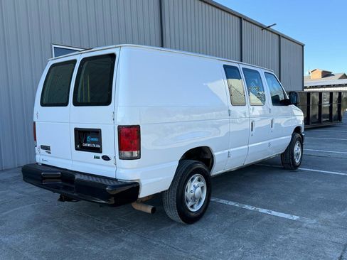 Used 2014 Ford E-250 and Econoline 250 image 5