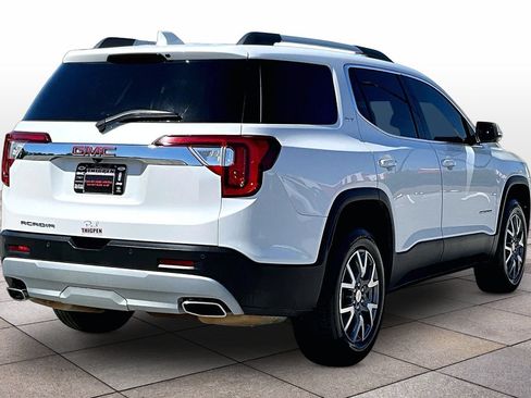 Used 2023 GMC Acadia SLT w/ Technology Package FWD image 13