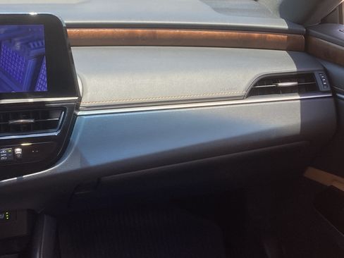 Used 2024 Lexus ES 350 w/ Premium Package FWD image 16