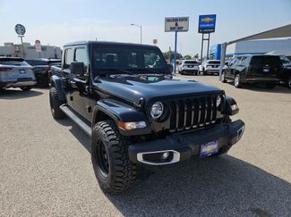Used 2022 Jeep Gladiator Sport AWD/4WD video 2