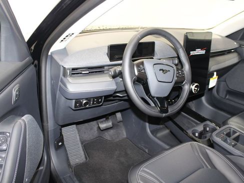 New 2025 Ford Mustang Mach-E Premium image 20