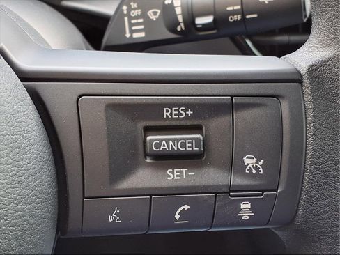 New 2026 Nissan Kicks SV image 18