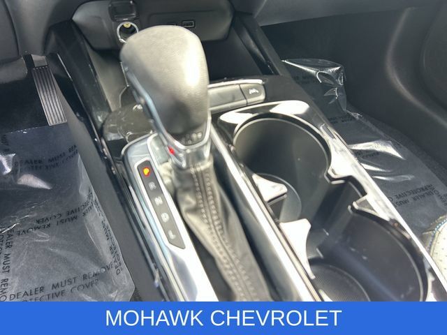 Used 2024 Chevrolet Trax LT w/ Driver Confidence Package FWD image 16
