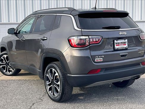 Used 2022 Jeep Compass Limited image 15
