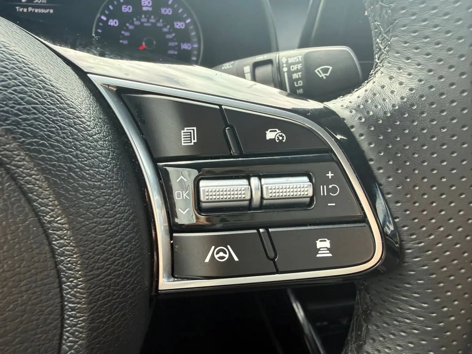 Used 2024 Kia Forte GT-Line FWD image 13