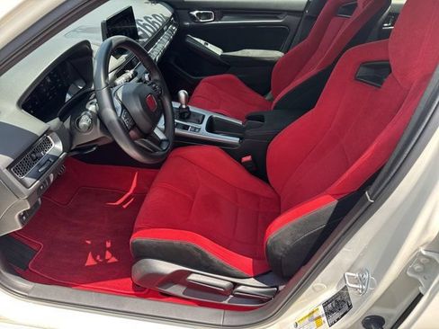 Used 2024 Honda Civic Type R image 10