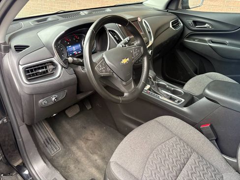 Used 2024 Chevrolet Equinox LT AWD/4WD image 16