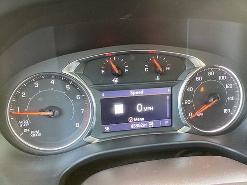 Used 2023 GMC Acadia SLT image 11