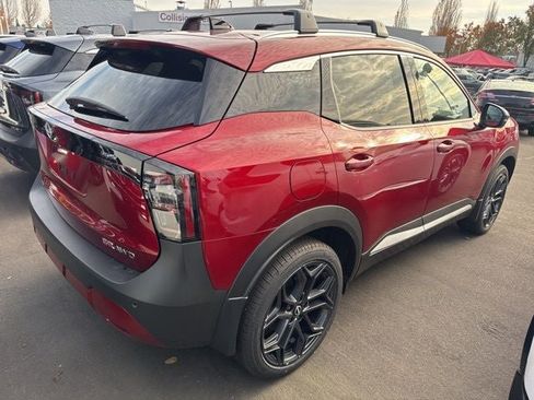 Used 2026 Nissan Kicks SR w/ Illumination Package AWD/4WD image 3