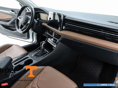 Used 2025 Volkswagen Jetta SEL FWD image 70
