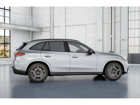 Used 2025 Mercedes-Benz GLC 300 image 16