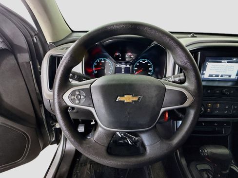 Used 2018 Chevrolet Colorado W/T w/ WT Convenience Package RWD image 13