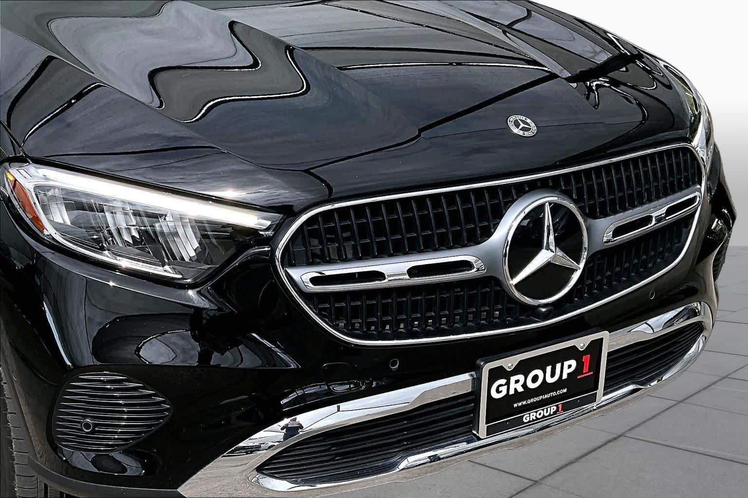 Used 2024 Mercedes-Benz GLC 300 4MATIC image 28