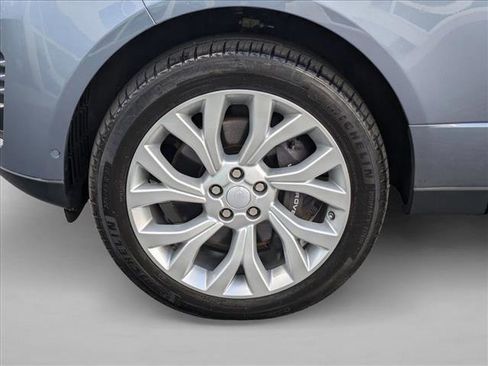 Used 2019 Land Rover Range Rover HSE image 26