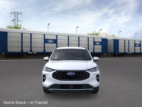 New 2026 Ford Escape SE w/ Class II Trailer Tow Package image 6