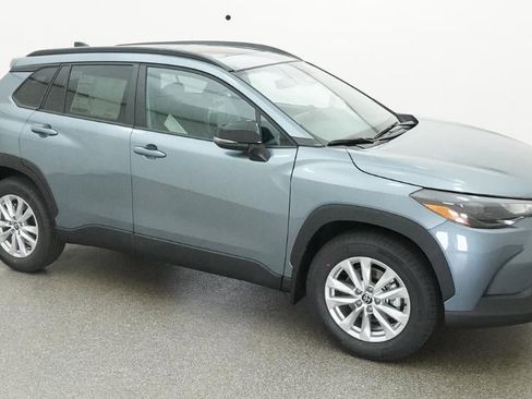 New 2026 Toyota Corolla Cross LE FWD image 12