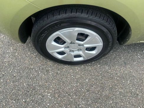 Used 2013 Kia Soul FWD image 12