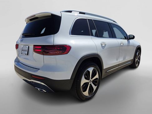 New 2026 Mercedes-Benz GLB 250 image 5