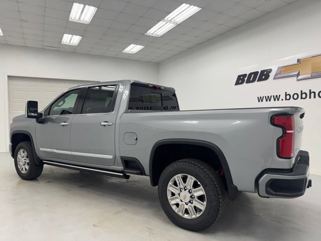 New 2026 Chevrolet Silverado 2500 High Country w/ High Country Premium Package AWD/4WD image 7