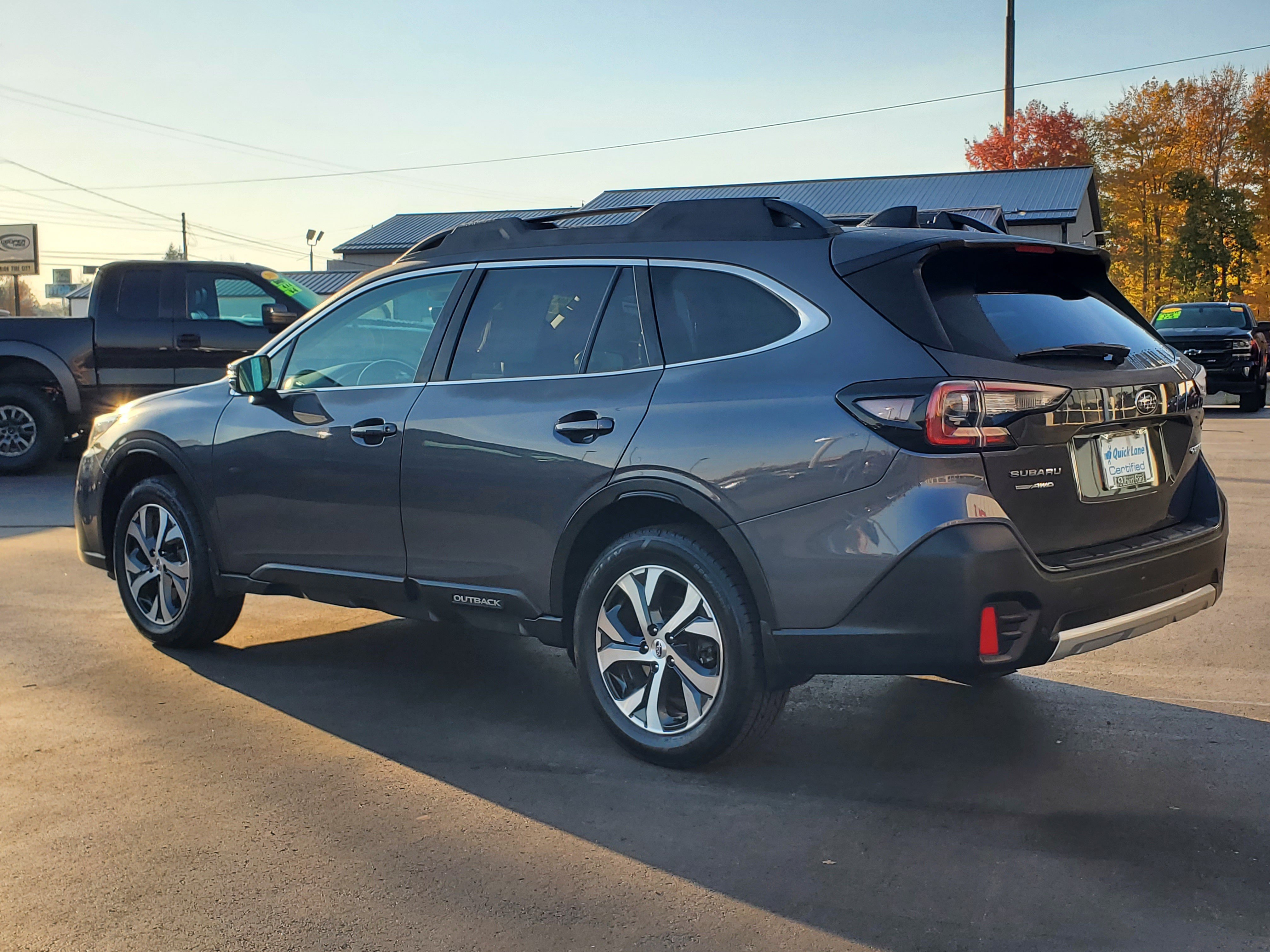 Used 2021 Subaru Outback Limited w/ Popular Package #2 AWD/4WD image 3