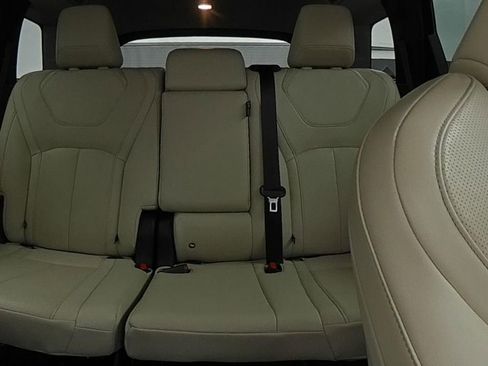 Used 2025 INFINITI QX60 Sensory image 22