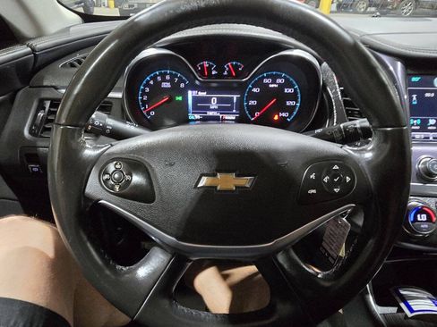 Used 2016 Chevrolet Impala LT w/ Convenience Package FWD image 35