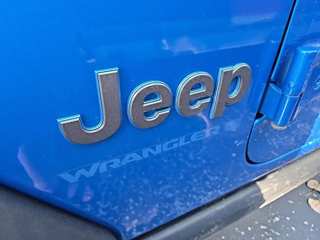 Used 2024 Jeep Wrangler Unlimited AWD/4WD image 18