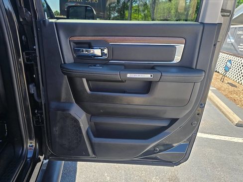 Used 2017 RAM 2500 Laramie w/ Sport Appearance Group AWD/4WD image 17
